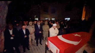 Ankaradan getirilen gazi Mirza Keskinin naaşı, Yüksekovada düzenlenen törenle toprağa verildi