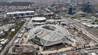 Ankaranın yeni stadı için iki bakandan ortak paylaşım
