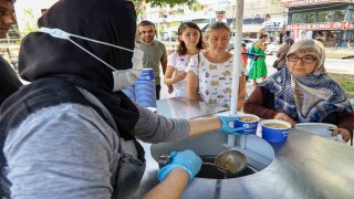 Antalya Büyükşehir Belediyesinden Muharrem ayı boyunca aşure ikramı