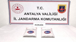 Antalyada 1,3 kilogram kokain ele geçirildi, 2 şüpheli tutuklandı