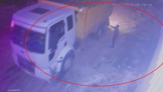 Arazisine moloz döken kamyonları kamerayla yakalayan esnaf ‘yanlışlıkla döktük sözleriyle neye uğradığını şaşırdı