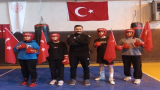 Arpalıdan 4 sporcu Türkiye Boks Şampiyonası finallerine katılacak