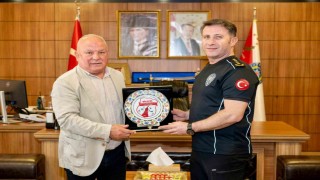 ASKF Başkanı Tosundan Emniyet Müdürü Çağlara anlamlı buluşma