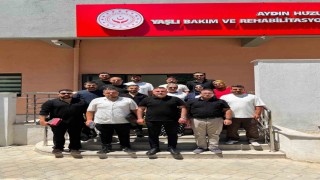 Aydınlı berber ve kuaförlerden huzurevi sakinlerine gönül dokunuşu