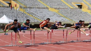 Aydınlı sporcu 110 metre engellide Türkiye rekoru kırdı