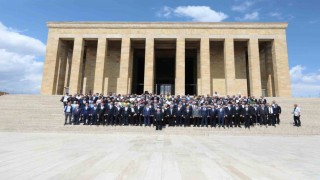 Aziz Yıldırım, Anıtkabiri ziyaret etti