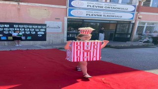 Babaeskide öğrencilerden atıkları sanata dönüştüren defile