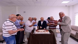 Babalar Gününde huzurevi sakinleri ve şehit babası unutulmadı