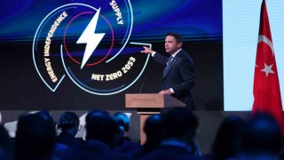 Bakan Bayraktar: Enerji dönüşümü için 2035 yılına kadar 200 milyar dolarlık bir yatırım hedefimiz var