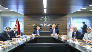 Bakan Ersoy: Sivasın turizm potansiyelini daha da ileri taşıyacak yol haritasını değerlendirdik