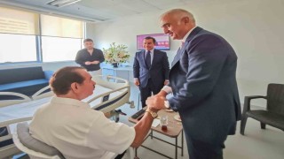 Bakan Ersoydan İbrahim Tatlısese geçmiş olsun ziyareti