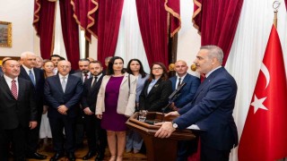 Bakan Fidan, Bulgaristandaki Türk iş insanları ve siyasetçilerle bir araya geldi