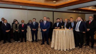 Bakan Fidan, Kanadada Türk iş adamlarıyla bir araya geldi
