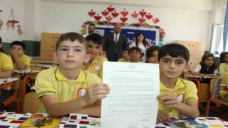 Bakan Tekinden Şırnaklı öğrencilerin mektuplarına duygusal cevap