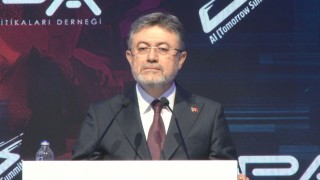Bakan Yumaklı: Tarım ve Orman Sektöründe Yapay Zeka Destekli Dijital Dönüşüm Strateji Belgesi ve Eylem Planımızı hazırladık