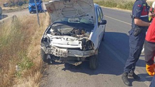 Balıkesirde çift taraflı trafik kazası; 1 ağır 7 kişi yaralı