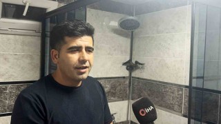 Banyoyu yuva yaptılar: Kırlangıçlar 7 yıldır evin misafiri