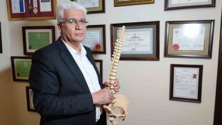 Başının üzerine suya atlayanlar dikkat: Bir anlık hata ömür boyu felce neden olabilir