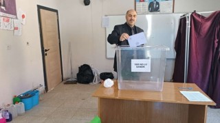 Başkalede 4 mahallede muhtarlık seçimi yenilendi