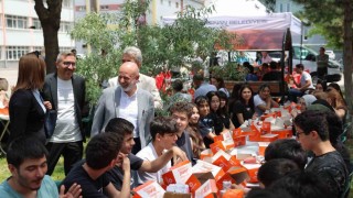Başkan Çolakbayrakdar: Gençlerimizin hayallerine dokunan projeler üretmeye devam edeceğiz