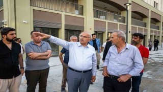 Başkan Er çarşı merkezinde incelemelerde bulundu