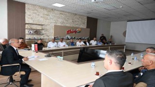 Başkan Er, muhtarların taleplerini dinledi