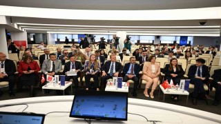Başkan Seçer: Çağdaş belediyecilik anlayışının en önemli aktörlerinden biri gençlerdir