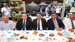 Başkan Şimşek, annesi için düzenlediği hayır programında taziyeleri kabul etti