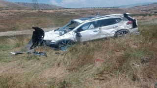 Batmanda otomobil şarampole yuvarlandı: 2 yaralı