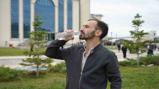 Bayburtlu genç AYTye yine okunmuş suyla geldi: Kerameti sadece suya bağlamamak lazım