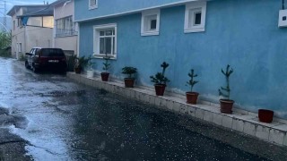 Bayburtta kısa süreli dolu etkili oldu