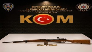 Bayburtta ruhsatsız tüfek ve mühimmat ele geçirildi