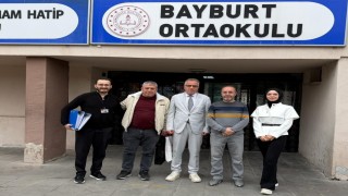 Bayburttaki okullarda skolyoz taraması yapılıyor