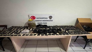 Bayrampaşada uyuşturucu imalathanesine baskın: 2 kilo marihuana ele geçirildi