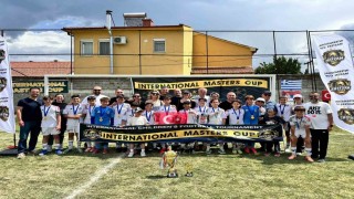 Beşiktaş altyapısında oynayan Bilecikli genç kaleci Doruk, turnuvayı gol yemeden bitirdi