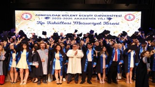 BEUNda genç doktorlar meslek hayatına uğurlandı
