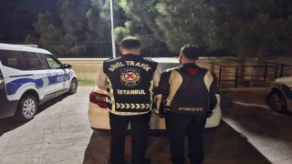 Beylikdüzünde trafikte yakalamamak için plakasına zarar veren motosikletliye 320 bin TL para cezası