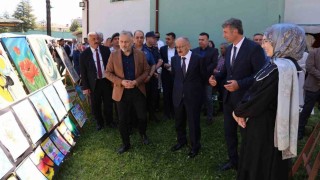 Beyşehir ve Hüyükte el emeği eserler görücüye çıktı