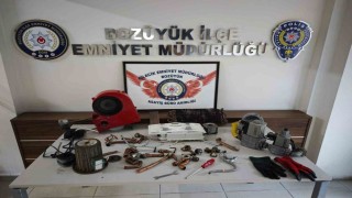 Bilecikte metruk binada hırsızlık girişimi: 2 şüpheli yakalandı