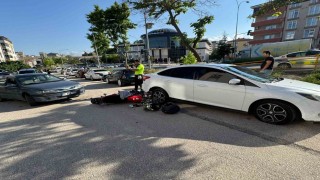 Bilecikte otomobil ile motosiklet çarpıştı