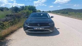 Bilecikte otomobilin çarptığı çocuk ağır yaralandı