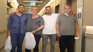 Biri damadının, diğeri oğlunun bağışıyla hayata tutundu