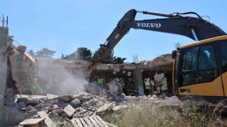 Bodrumda 45 kaçak yapı yıkıldı