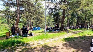 Bölgenin gözde tabiat parkı ziyaretçi akınına uğruyor