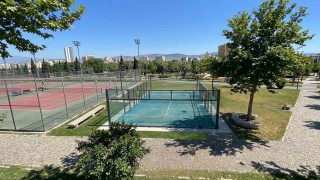 Bostanlı Sahiline yeni padel kortları geliyor