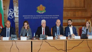 Bulgaristan Savunma Bakanı Stoyanov: Ukrayna ordusuna daha fazla silah sağlamayı öngörmüyoruz