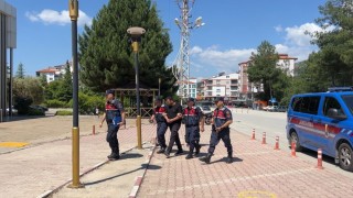 Burdurda uyuşturucu partisi cezaevinde bitti