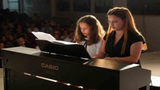 Burhaniyede müzik günü coşkusu yaşandı