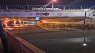 Bursada aniden bastıran sağanak hayatı olumsuz etkiledi