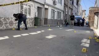 Bursada sokak ortasında kurşun yağmuruna tutulan şahıs ağır yaralandı